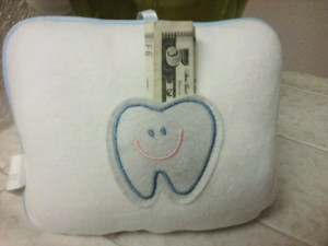 october-30-2010-first-tooth-gone-tooth-fairy-pillow